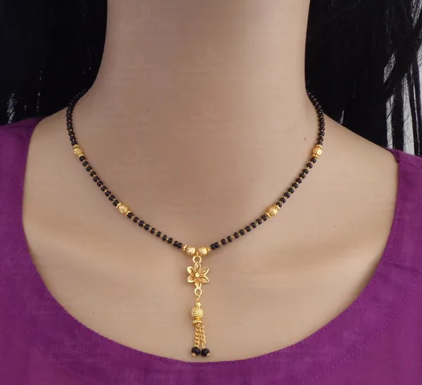 Gold_Modern_22K_Gold_Plated_Mangalsutra_For_Daily_Wear_For_Women