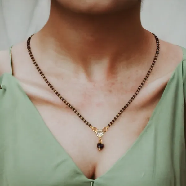 Gold_Simple_Dimond_Gold_Plated__Mangalsutra_For_Women