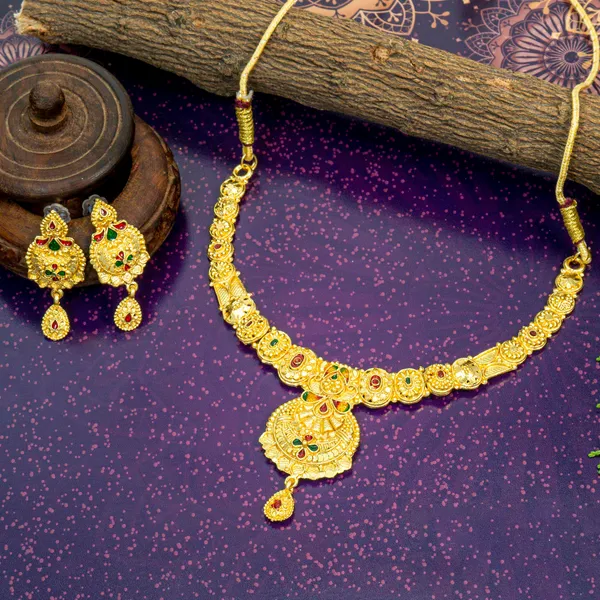 Gold_Stylish_And_Trendy_Gold_Plated_Jewellery_Set_With_Earrings_For_Women