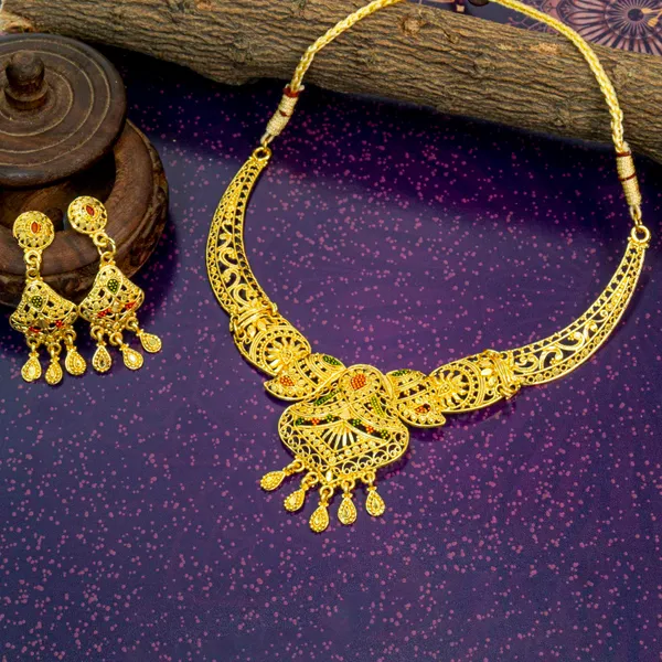 Gold_Traditional_Brass_Gold_Plated_Necklace_Set_With_Earrings_For_Women