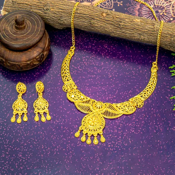 Gold_Latest_Trend_Designer_Brass_Gold_Plated_Jewellery_Set_For_Women