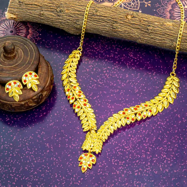 Gold_Charming_Brass_Gold_Plated_Necklace_Set_For_Women