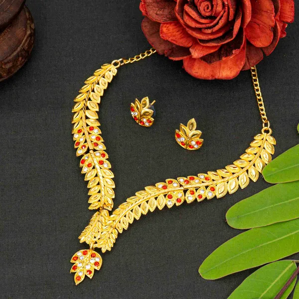 Gold_Charming_Brass_Gold_Plated_Necklace_Set_For_Women