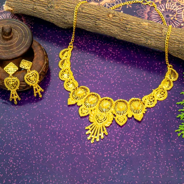 Gold_Charming_And_Stylish_Gold_Plated_Brass_Jewellery_Set_For_Women