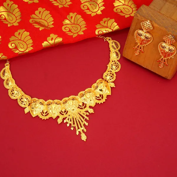 Gold_Stylish_And_Trendy_Brass_Gold_Plated_Jewellery_Set_For_Women