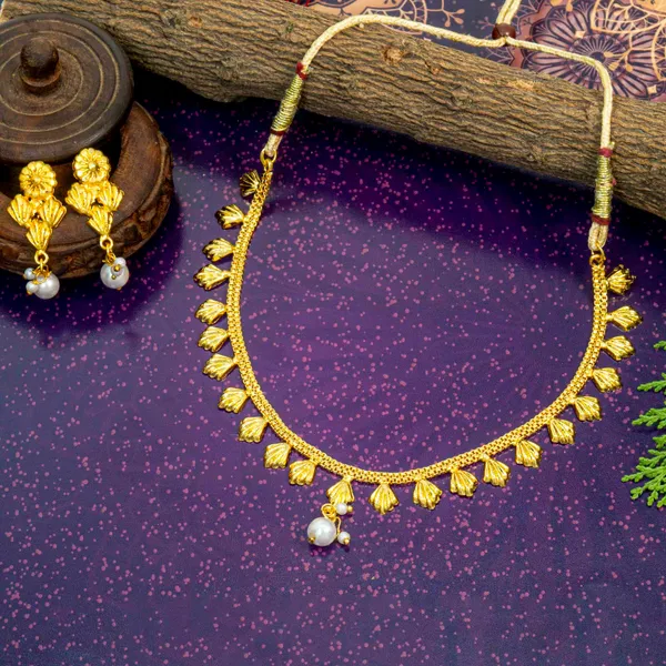 Gold_Eye_-_Catchy_Jalebi_Design_Gold_Plated_Necklace_Set_For_Women