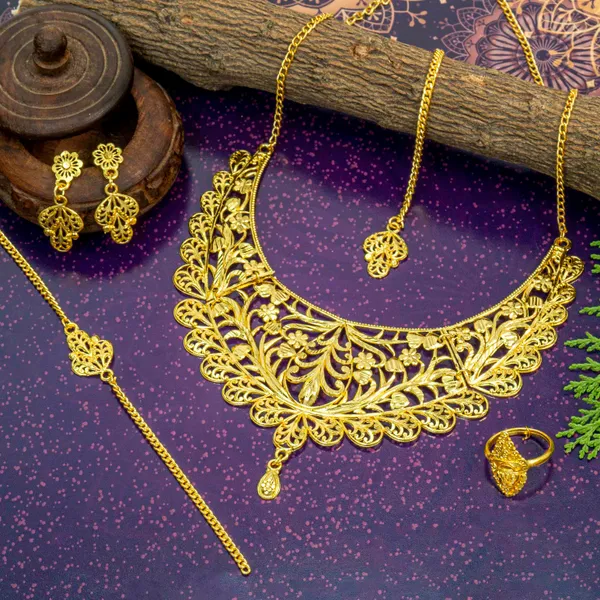 Gold_Incredible_22K_Gold_Plated_Choker_Necklace_Set_For_Women