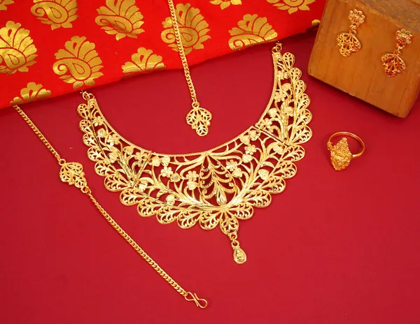 Gold_Incredible_22K_Gold_Plated_Choker_Necklace_Set_For_Women