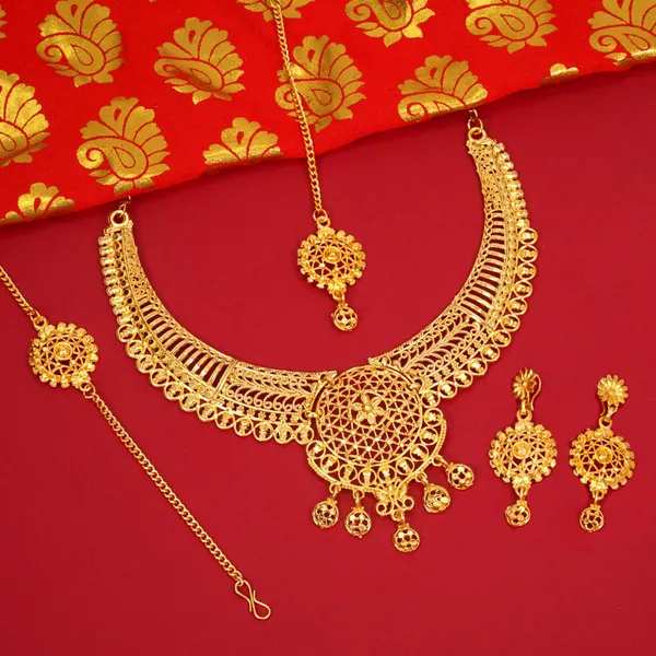 Gold_Stylish_And_Designer_Brass_Gold_Plated_Jewellery_Set_For_Women
