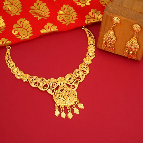 Gold_Traditional_Brass_Gold_Plated_Jewellery_Set_For_Women