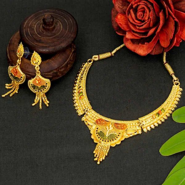 Gold_Unique_And_Stylish_Brass_Gold_Plated_Jewellery_Set_For_Women