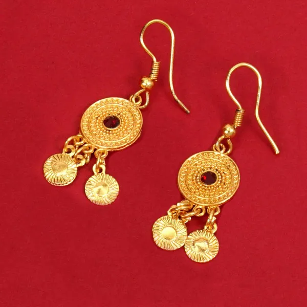 Gold_Designer_And_Stylish_Gold_Plated_Necklace_Chain_Set_For_Women