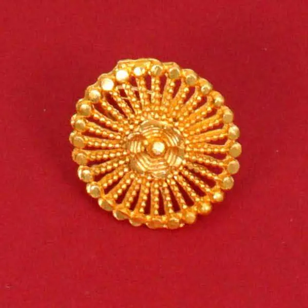 Gold_Traditional_Brass_Gold_Plated_Jewellery_Set_With_Earrings,_Nathiya,_Ring,_Mangtika_And_Bracelet_For_Women