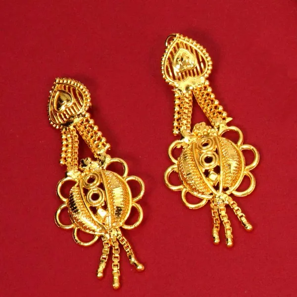 Gold_Traditional_Brass_Gold_Plated_Jewellery_Set_With_Earrings,_Nathiya,_Ring,_Mangtika_And_Bracelet_For_Women
