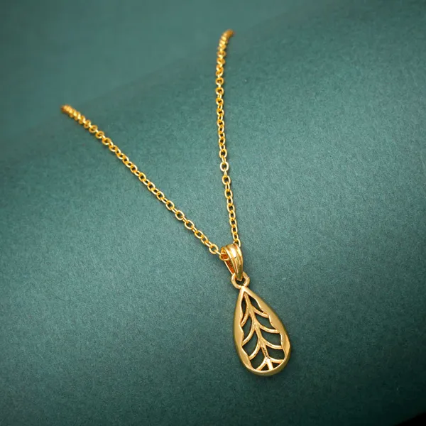 Gold_Stylish_And_Trendy_Daily_Wear_Gold_Plated_Necklace_For_Women