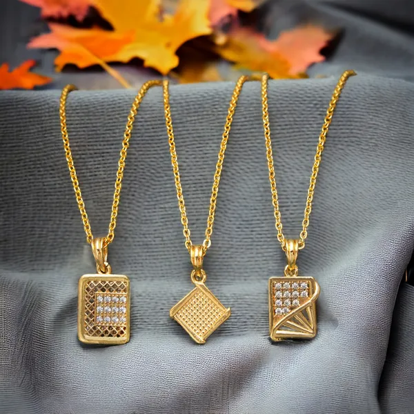 Gold_Plated_Square_Pendant_Chains_For_Daily_Wear,_Perfect_And_For_Women