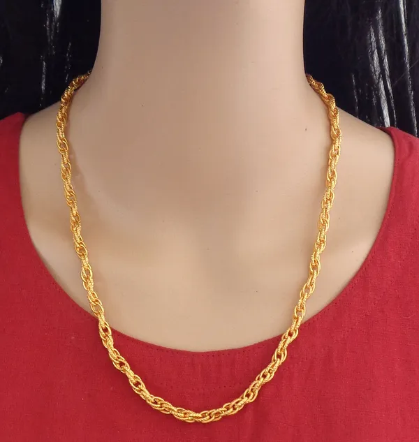 Gold_Designer_And_Stylish_Brass_22K_Gold_Plated_Necklace_Chain_For_Women