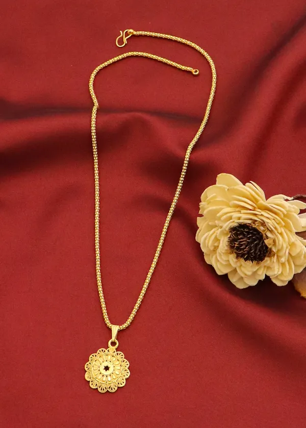Gold_Stylish_22K_Gold_Plated_Necklace_Chain_Pendant_For_Women