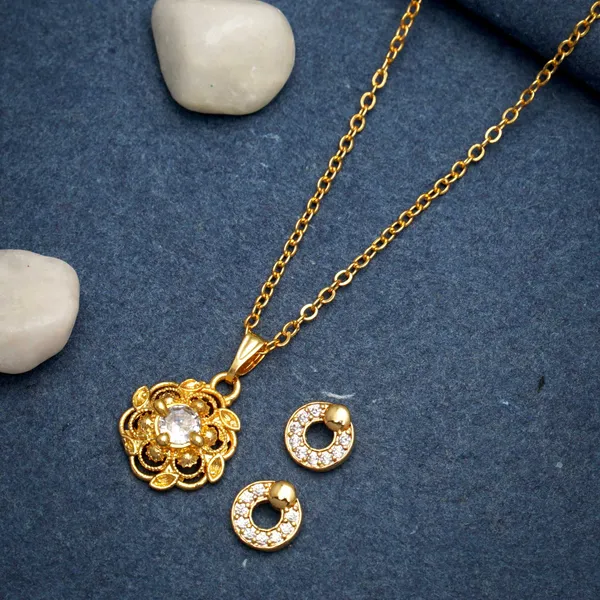 Gold_Designer_And_Stylish_Gold_Plated_Necklace_Chain_Set_With_Earrings_For_Women