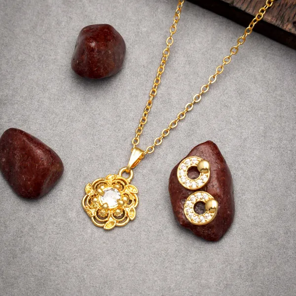 Gold_Designer_And_Stylish_Gold_Plated_Necklace_Chain_Set_With_Earrings_For_Women