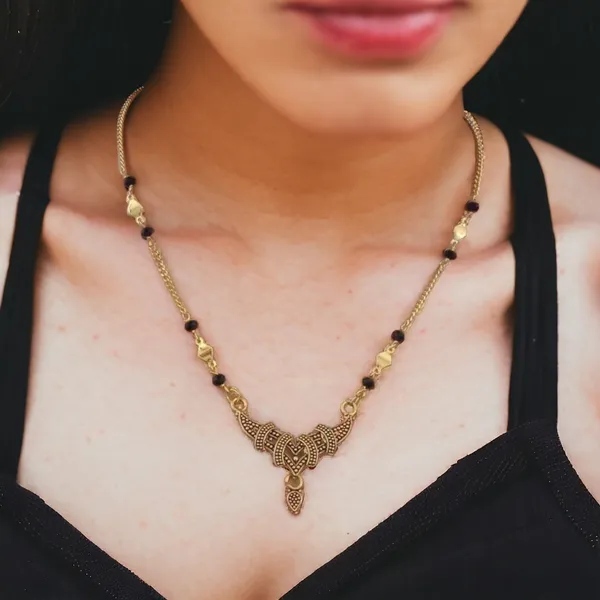 Gold_Simple_And_Daily_Wear_Gold_Plated_Mangalsutra_For_Women