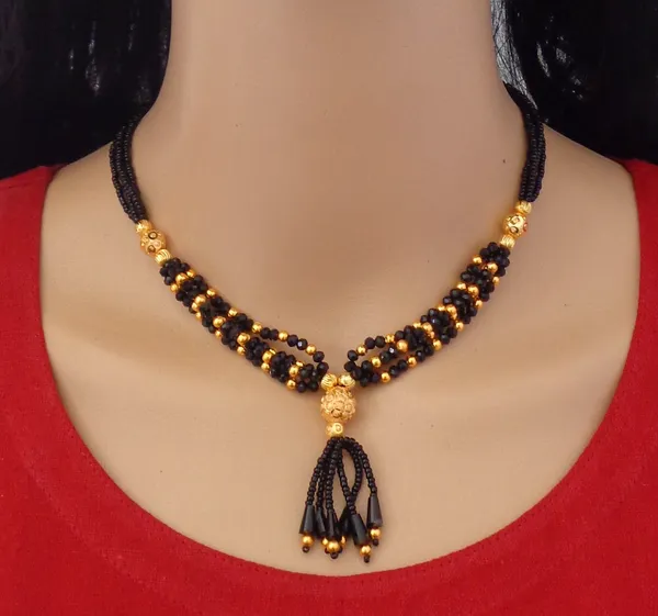 Gold_Frankie_And_Trendy_Crystal_Gold_Plated_Mangalsutra_For_Women