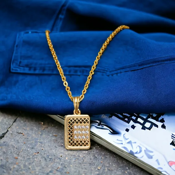 Gold_Shining_Gold_Necklace_Chain_For_Women