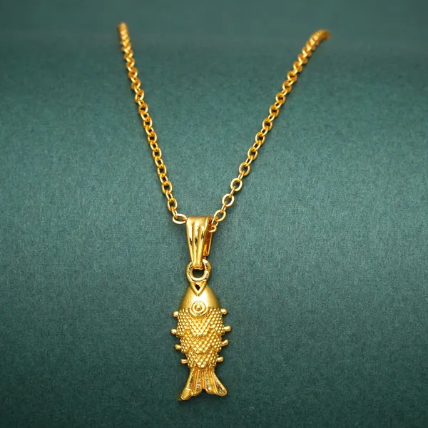 Gold_Trendy_And_Stylish_Gold_Plated_Necklace_Chain_For_Women