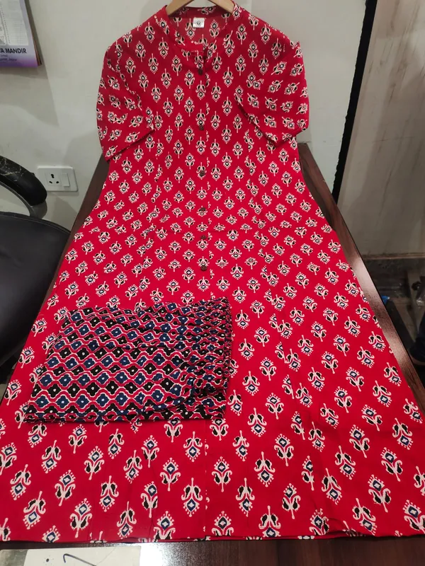 Red_Cotton_Premium_Floral_Print_Kurta_And_Pant_Set_For_Women