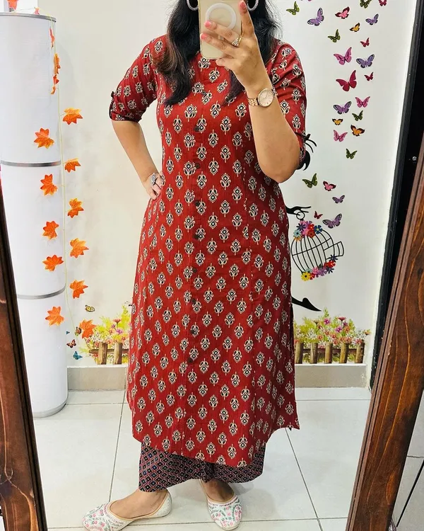 Red_Cotton_Premium_Floral_Print_Kurta_And_Pant_Set_For_Women
