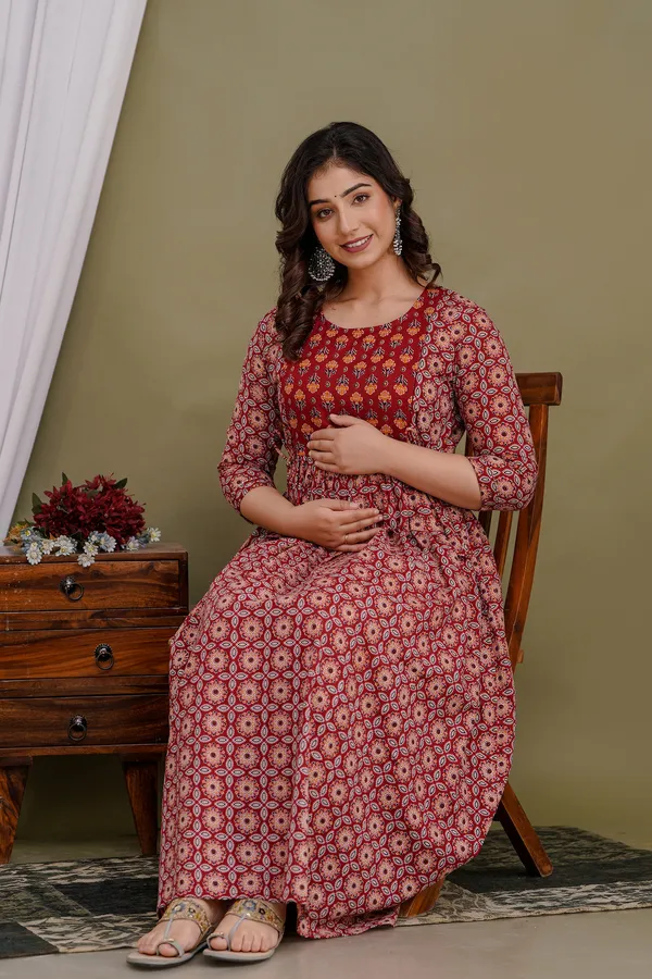 Red_Cotton_Maternity_And_Feeding_Kurti
