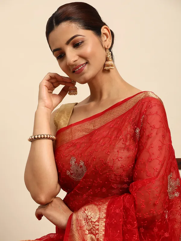 Indian_Women_Red_Orgenza_Fancy_border_with_Embroidery_work