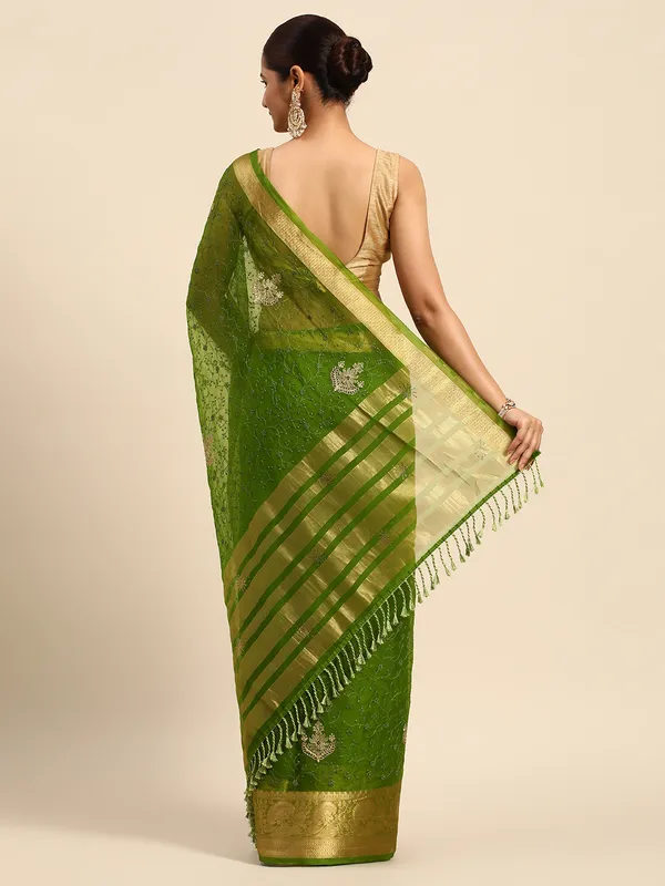 Indian_Women_Mehendi_Green_Orgenza_Fancy_border_with_Embroidery_work