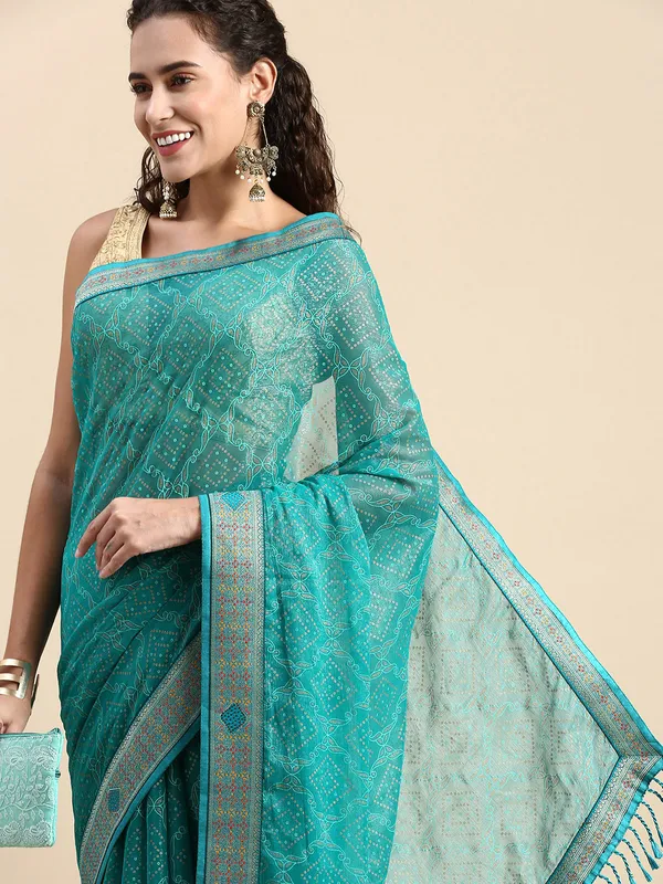 Green_Shimmer_Chiffon_Fancy_Border_with_Foil_Work_Saree