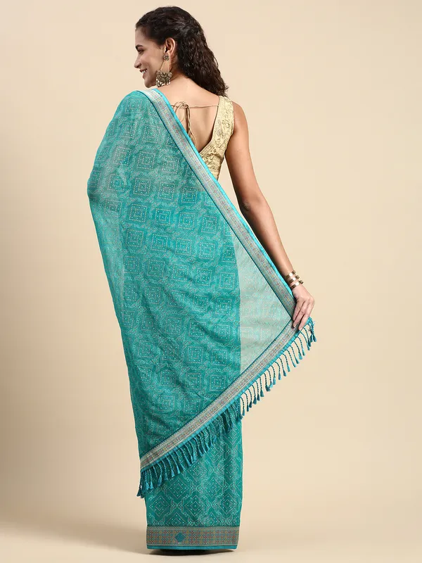 Green_Shimmer_Chiffon_Fancy_Border_with_Foil_Work_Saree