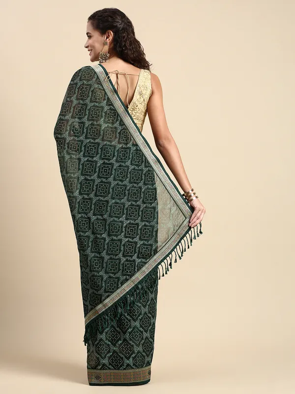 Green_Shimmer_Chiffon_Fancy_Border_with_Foil_Work_Saree