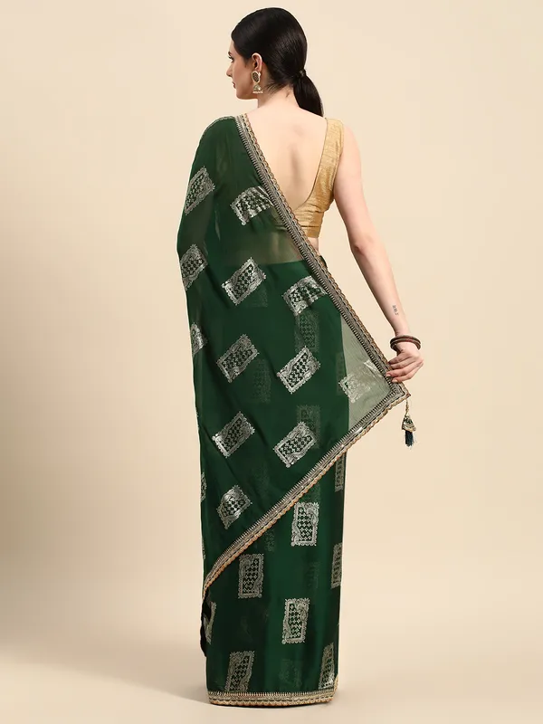 Indian_Women_Green_Chiffon_Embroidery_Border_with_foil_work