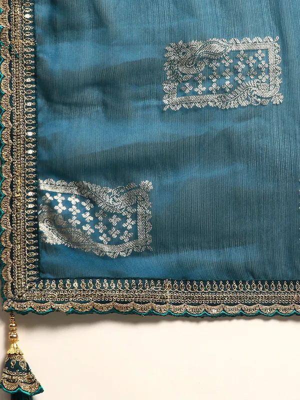 Indian_Women_Blue_Chiffon_Embroidery_Border_with_foil_work