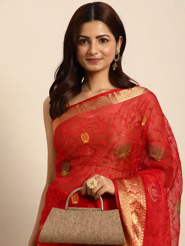 Indian_Women_Red_Orgenza_Fancy_border_with_Embroidery_work