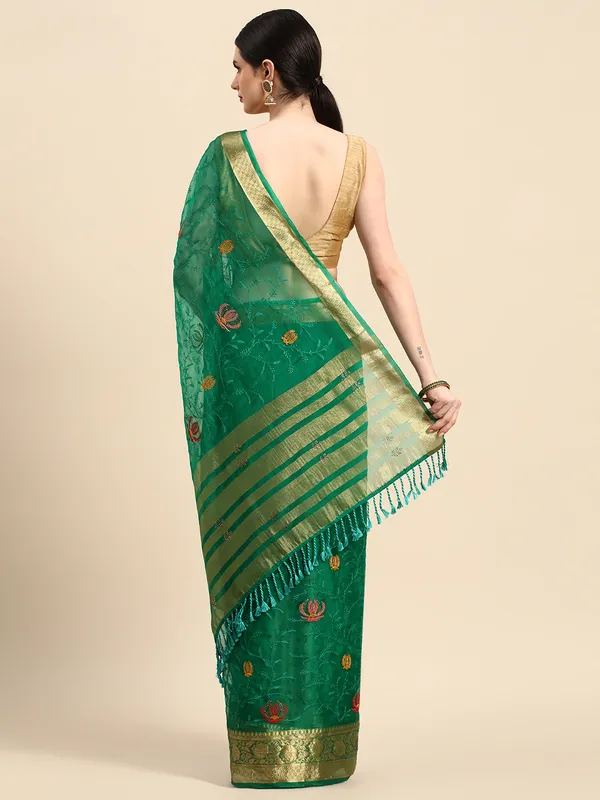 Indian_Women_Green_Orgenza_Fancy_border_with_Embroidery_work