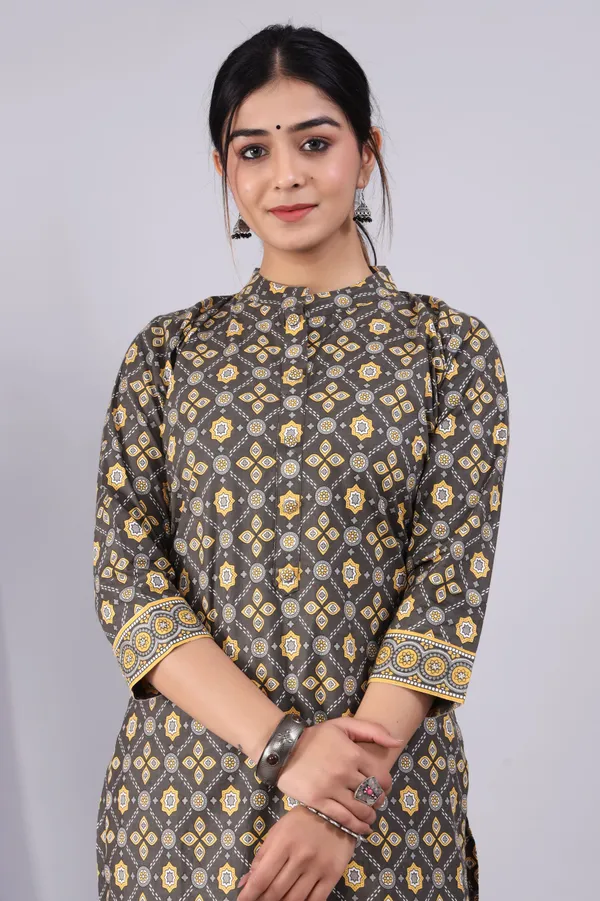 Grey_Pure_Cotton_Printed_Casual_Wear_Kurti_For_Women