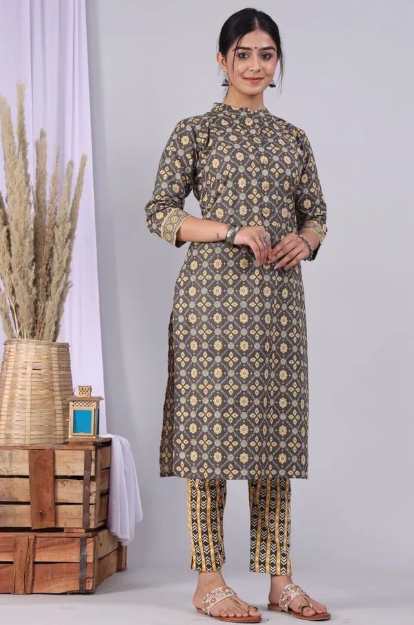 Grey_Pure_Cotton_Printed_Casual_Wear_Kurti_For_Women