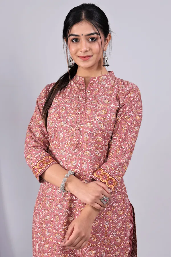 Peach_Pure_Cotton_Printed_Casual_Wear_Kurti_For_women