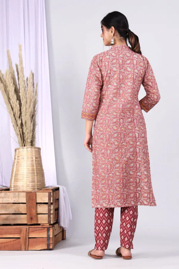 Peach_Pure_Cotton_Printed_Casual_Wear_Kurti_For_women