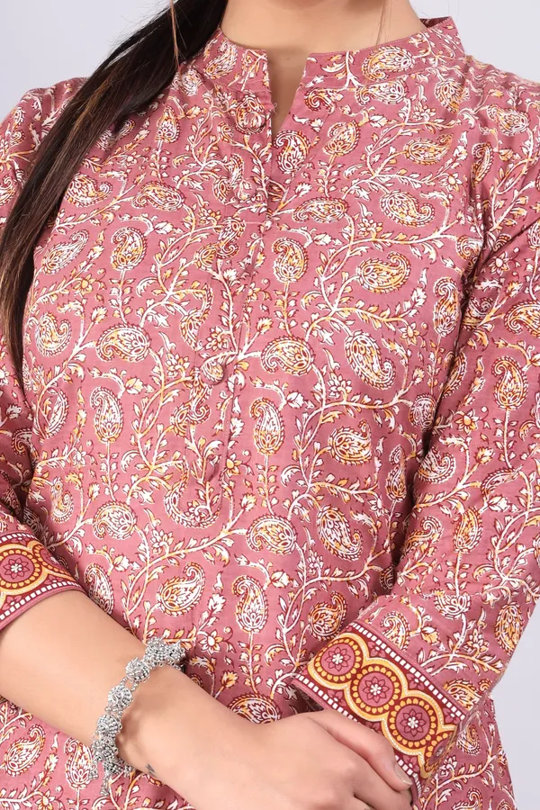 Peach_Pure_Cotton_Printed_Casual_Wear_Kurti_For_women