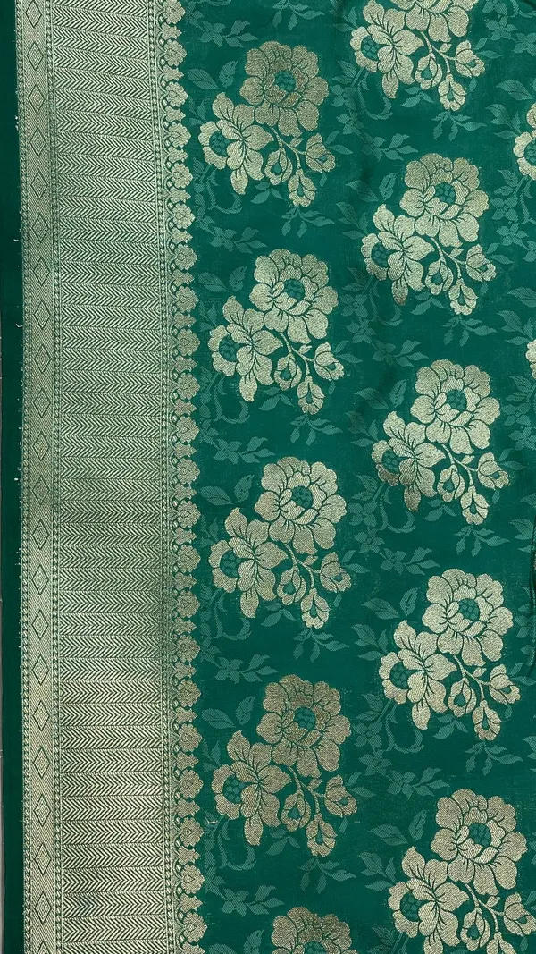 Humairah_Presents_Sea_Green_Katan_Silk_Golden_Zari_Floral_Tilfi_Boota_with_Banarasi_Zari_Border_and_Sea_Green_Blouse