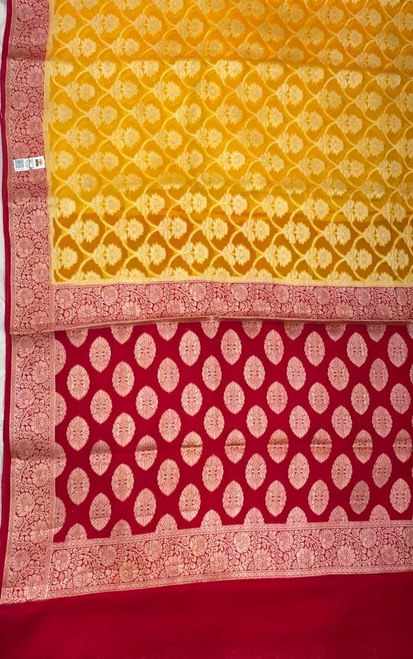 Humairah_Presents_Pure_Handloom_Yellow_Chiffon_Golden_Zari_Floral_Booti_Jaal_with_Contrast_Red_Zari_Booti_Anchal_and_Zari_Border_with_Red_Blouse