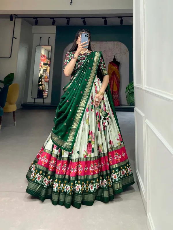 Green_Premium_&_Elegant_Dola_Silk_Lehenga_Choli_For_Women
