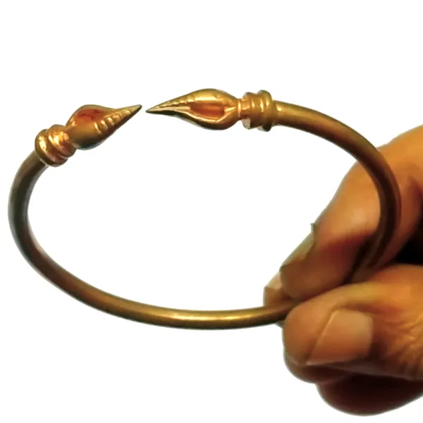 Aadhyathmk_Aimpon_Vishnu_Shankh_Panchaloha_Bracelet_Adjustable_Kaapu_Panchaloha_Kankanam_Panchdathu_Kangan_5_Metal_Panjalogam_2¼inch_Diameter_18grams