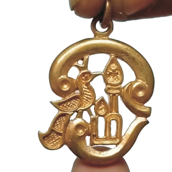 S9038-47_-_Aadhyathmik_Nemali_Om_Subrahmanya_Vel_Mayil_Om_Pendant_Panchalogam_Panchaloha_Panchdathu_1¼inch_8grams